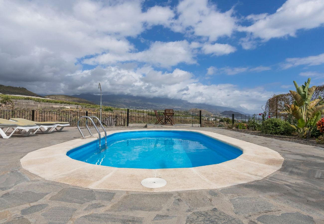 Casa rural en Tazacorte - LP1103 Casa rural con piscina privada en Tazacorte