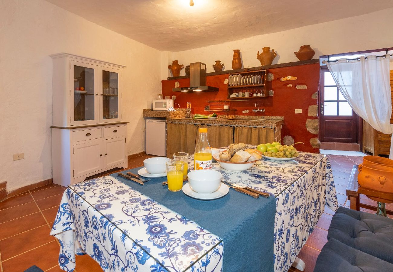 Casa rural en Moya - Conjunto de 3 casas en Fontanales con piscina privada