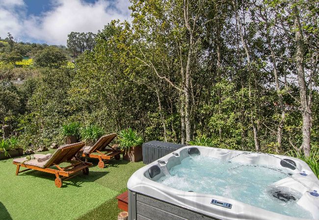 Landhaus in Moya - GC0004 Gemütliches Höhlenhaus und privater Whirlpool in Fontanales Landhaus in Moya - GC0004 Gemütliches Höhlenhaus und privater Whirlpool in Fontanales