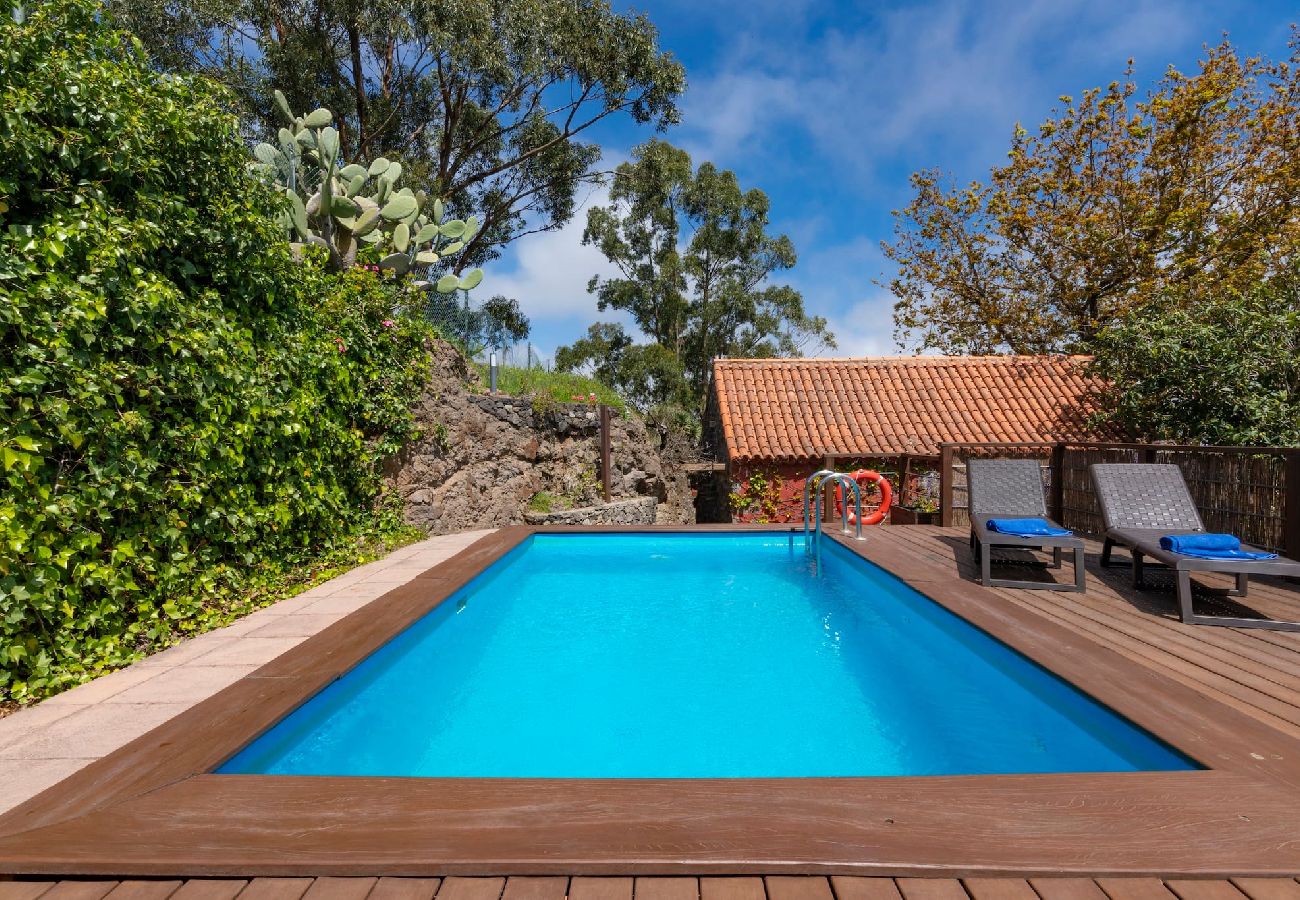 Landhaus in Moya - GC0016 Ferienhaus mit privatem Pool in Fontanales