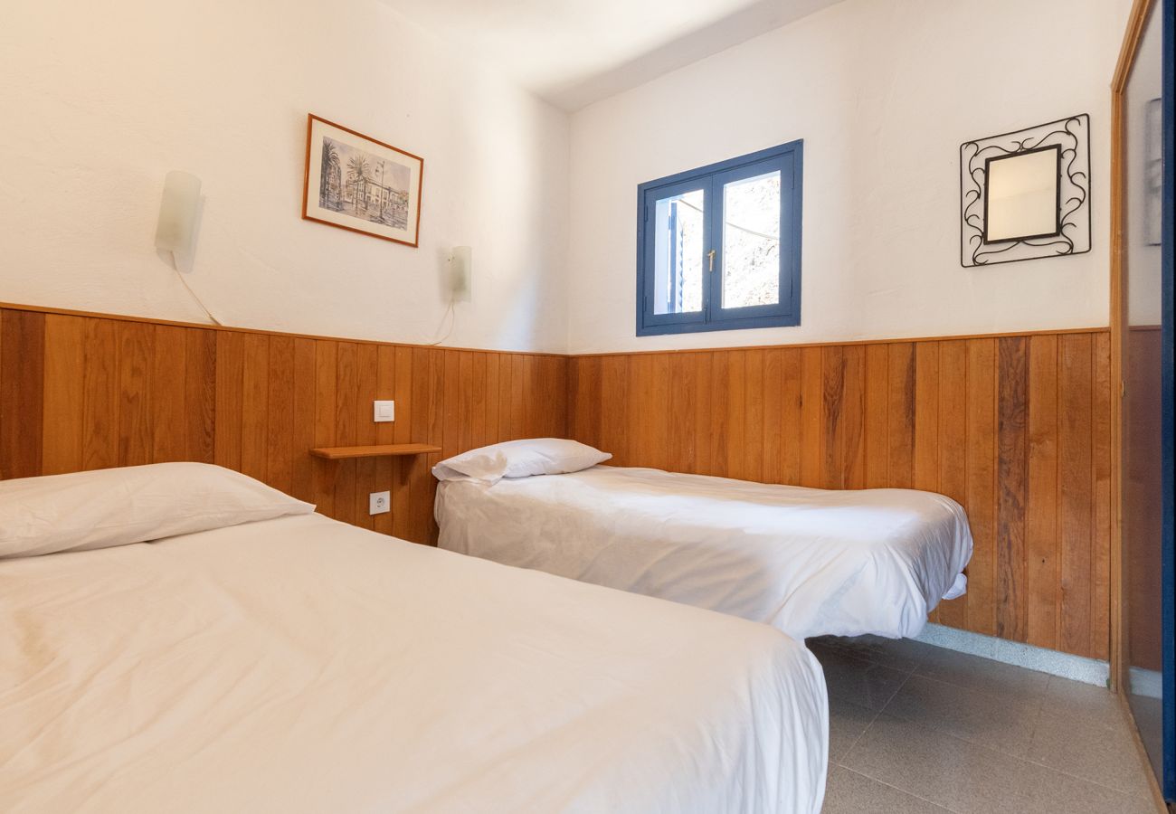 Doppelhaushälfte in San Bartolomé de Tirajana - GC0274 Ferienhaus in Chira mit Gemeinschaftspool