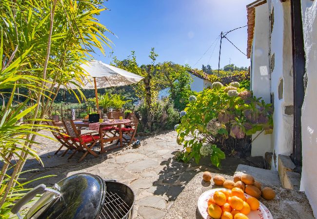 Cottage in Moya - GC0001 Vakantiehuis met gedeeld zwembad in Fontanales Cottage in Moya - GC0001 Vakantiehuis met gedeeld zwembad in Fontanales
