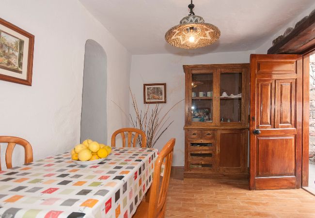 Cottage in San Bartolomé de Tirajana - GC0261 Vakantiehuis met prive zwembad in San Bartolome Cottage in San Bartolomé de Tirajana - GC0261 Vakantiehuis met prive zwembad in San Bartolome