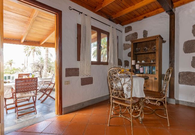 Huis in Santa Lucía de Tirajana - GC0242 Vakantiehuis met privé zwembad in Santa Lucía Huis in Santa Lucía de Tirajana - GC0242 Vakantiehuis met privé zwembad in Santa Lucía