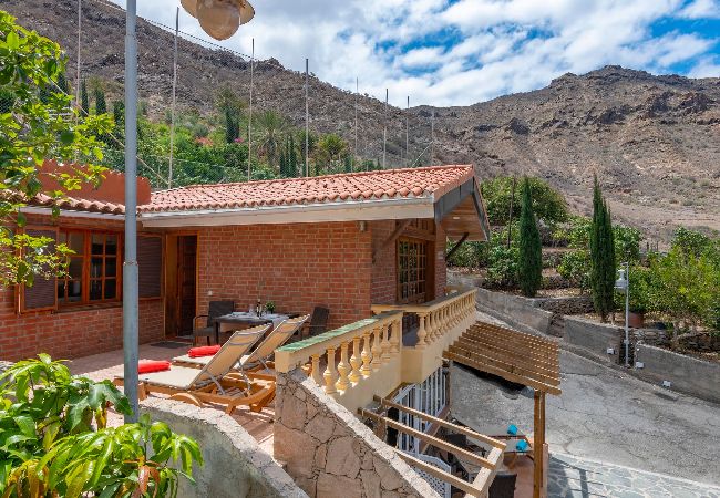 Huis in Mogán - GC0283 Vakantiehuis met gedeeld zwembad in Mogán Huis in Mogán - GC0283 Vakantiehuis met gedeeld zwembad in Mogán