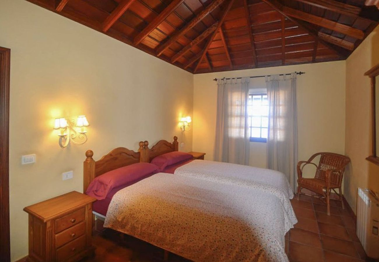 Cottage in Fuencaliente - LP1083 Vakantiehuis met uitzicht op zee in Fuencaliente