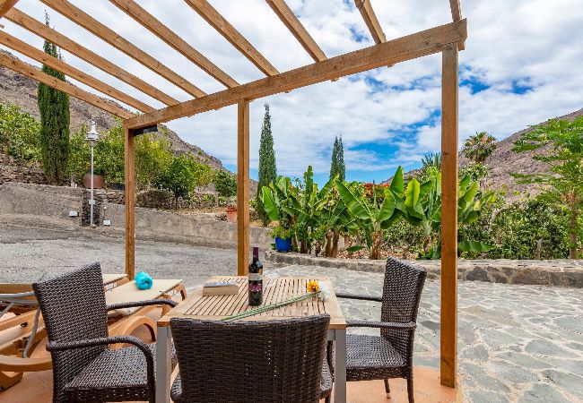 Huis in Mogán - GC0282 Vakantiehuis met gedeeld zwembad in Mogán Huis in Mogán - GC0282 Vakantiehuis met gedeeld zwembad in Mogán