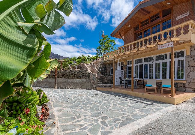 Huis in Mogán - GC0282 Vakantiehuis met gedeeld zwembad in Mogán Huis in Mogán - GC0282 Vakantiehuis met gedeeld zwembad in Mogán