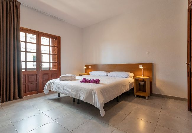 Huis in Mogán - GC0285 Vakantiehuis met gedeeld zwembad in Mogán Huis in Mogán - GC0285 Vakantiehuis met gedeeld zwembad in Mogán