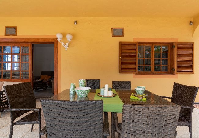 Huis in Mogán - GC0285 Vakantiehuis met gedeeld zwembad in Mogán Huis in Mogán - GC0285 Vakantiehuis met gedeeld zwembad in Mogán