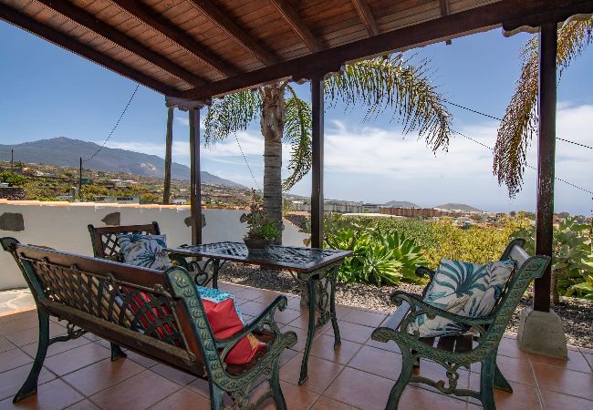 Huis in Los Llanos de Aridane - LP1126 Vakantiehuis met privé zwembad in Los Llanos Huis in Los Llanos de Aridane - LP1126 Vakantiehuis met privé zwembad in Los Llanos