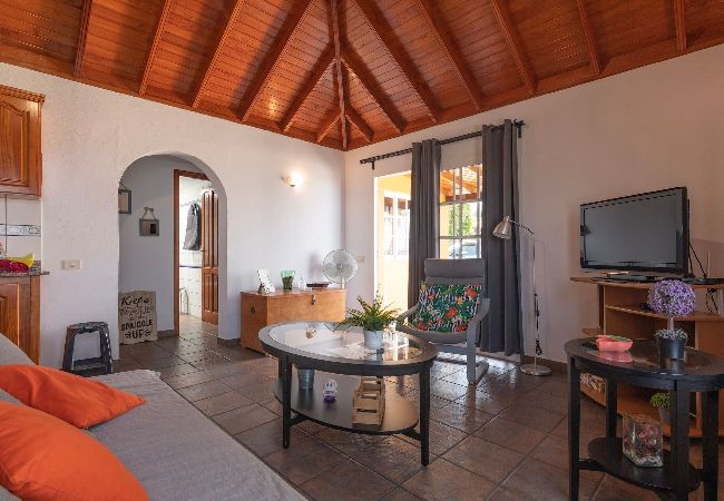 Huis in Los Llanos de Aridane -  LP1125 Vakantiehuis met privé zwembad in Los Llanos Huis in Los Llanos de Aridane -  LP1125 Vakantiehuis met privé zwembad in Los Llanos