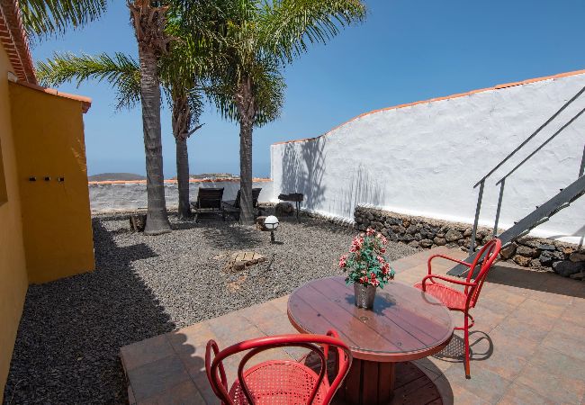 Huis in Los Llanos de Aridane -  LP1125 Vakantiehuis met privé zwembad in Los Llanos Huis in Los Llanos de Aridane -  LP1125 Vakantiehuis met privé zwembad in Los Llanos