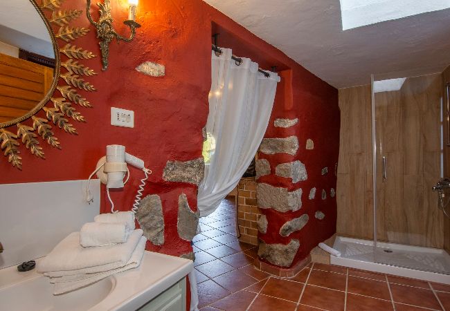 Cottage in Moya - GC0003 Vakantiehuis met gedeeld zwembad in Fontanales Cottage in Moya - GC0003 Vakantiehuis met gedeeld zwembad in Fontanales