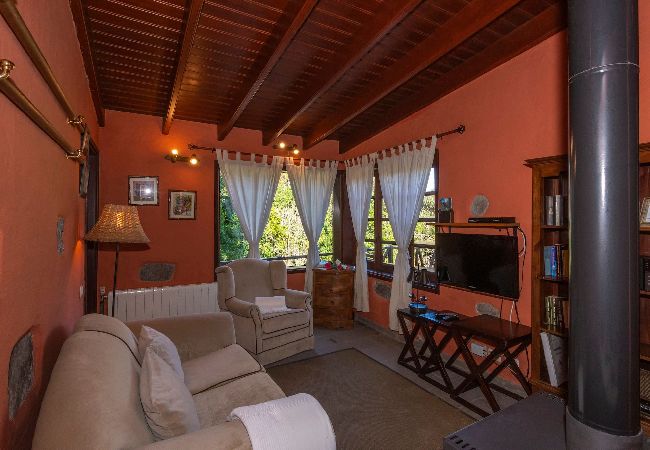 Cottage in Moya - GC0003 Vakantiehuis met gedeeld zwembad in Fontanales Cottage in Moya - GC0003 Vakantiehuis met gedeeld zwembad in Fontanales