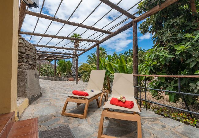 Huis in Mogán - GC0284 Vakantiehuis met gedeeld zwembad in Mogán Huis in Mogán - GC0284 Vakantiehuis met gedeeld zwembad in Mogán