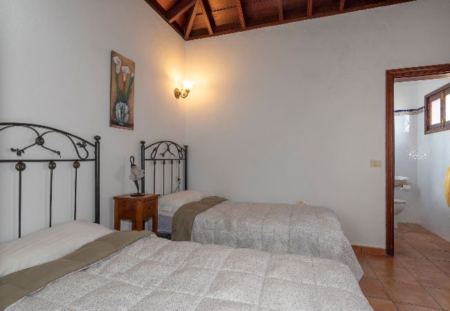 Cottage in Tazacorte - LP1103 Vakantiehuis met privé zwembad in  Tazacorte Cottage in Tazacorte - LP1103 Vakantiehuis met privé zwembad in  Tazacorte
