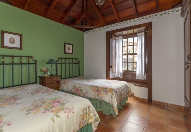 Cottage in Villa de Mazo - LP1063 Vakantiehuis met gedeeld zwembad in Mazo Cottage in Villa de Mazo - LP1063 Vakantiehuis met gedeeld zwembad in Mazo