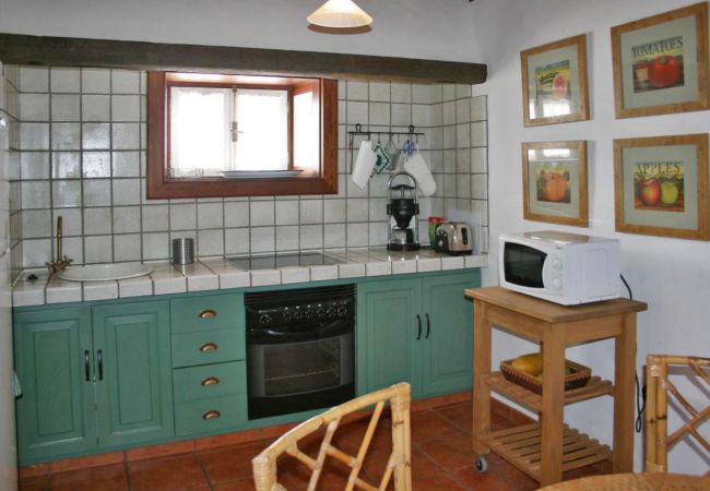 Cottage in Fuencaliente - LP1084 Vakantiehuis met privézwembad in Fuencaliente Cottage in Fuencaliente - LP1084 Vakantiehuis met privézwembad in Fuencaliente