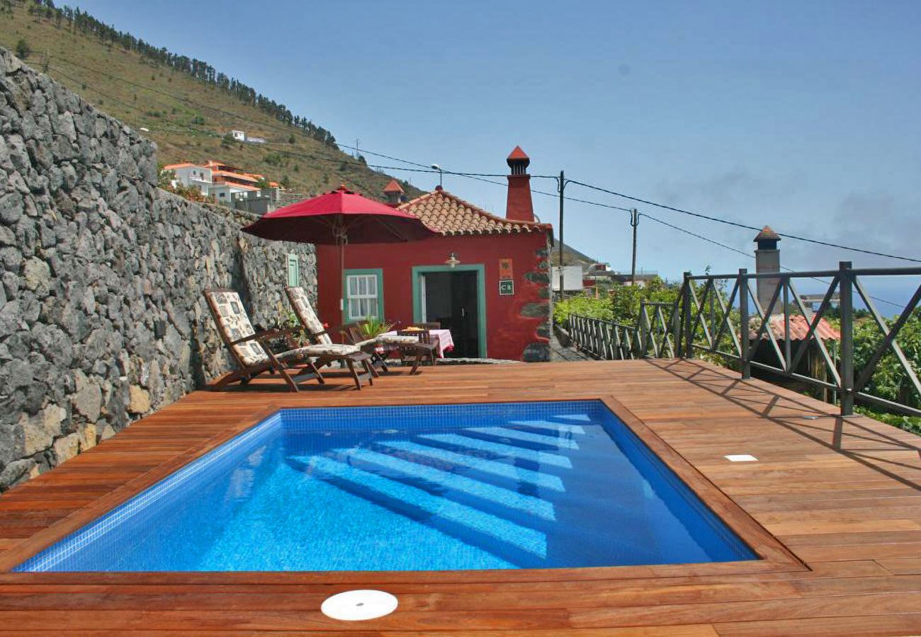 Cottage in Fuencaliente - LP1084 Vakantiehuis met privézwembad in Fuencaliente