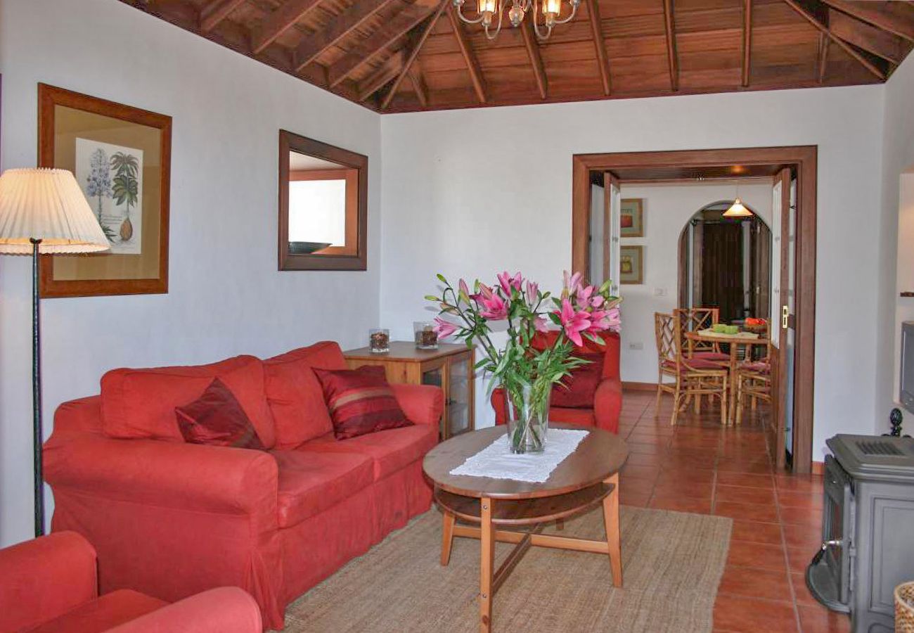 Cottage in Fuencaliente - LP1084 Holiday cottage with private pool in Fuencaliente