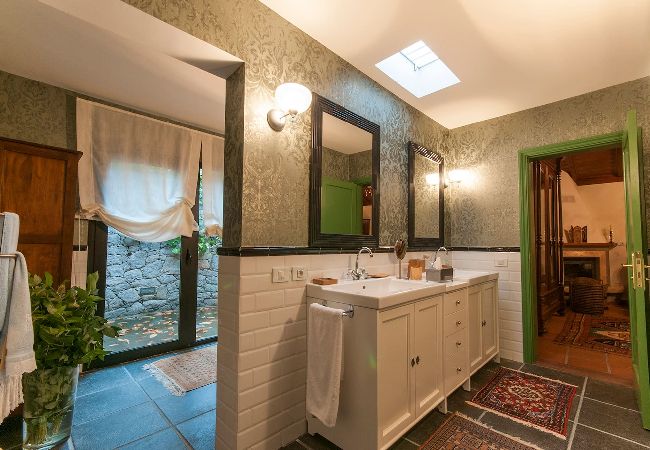 Gîte Rural à Vega de San Mateo - GC0149 Grande maison de vacances à San Mateo Gîte Rural à Vega de San Mateo - GC0149 Grande maison de vacances à San Mateo