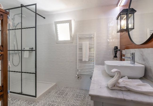 Casa rurale a Moya - GC0001 Casa vacanze con piscina in comune a Fontanales Casa rurale a Moya - GC0001 Casa vacanze con piscina in comune a Fontanales