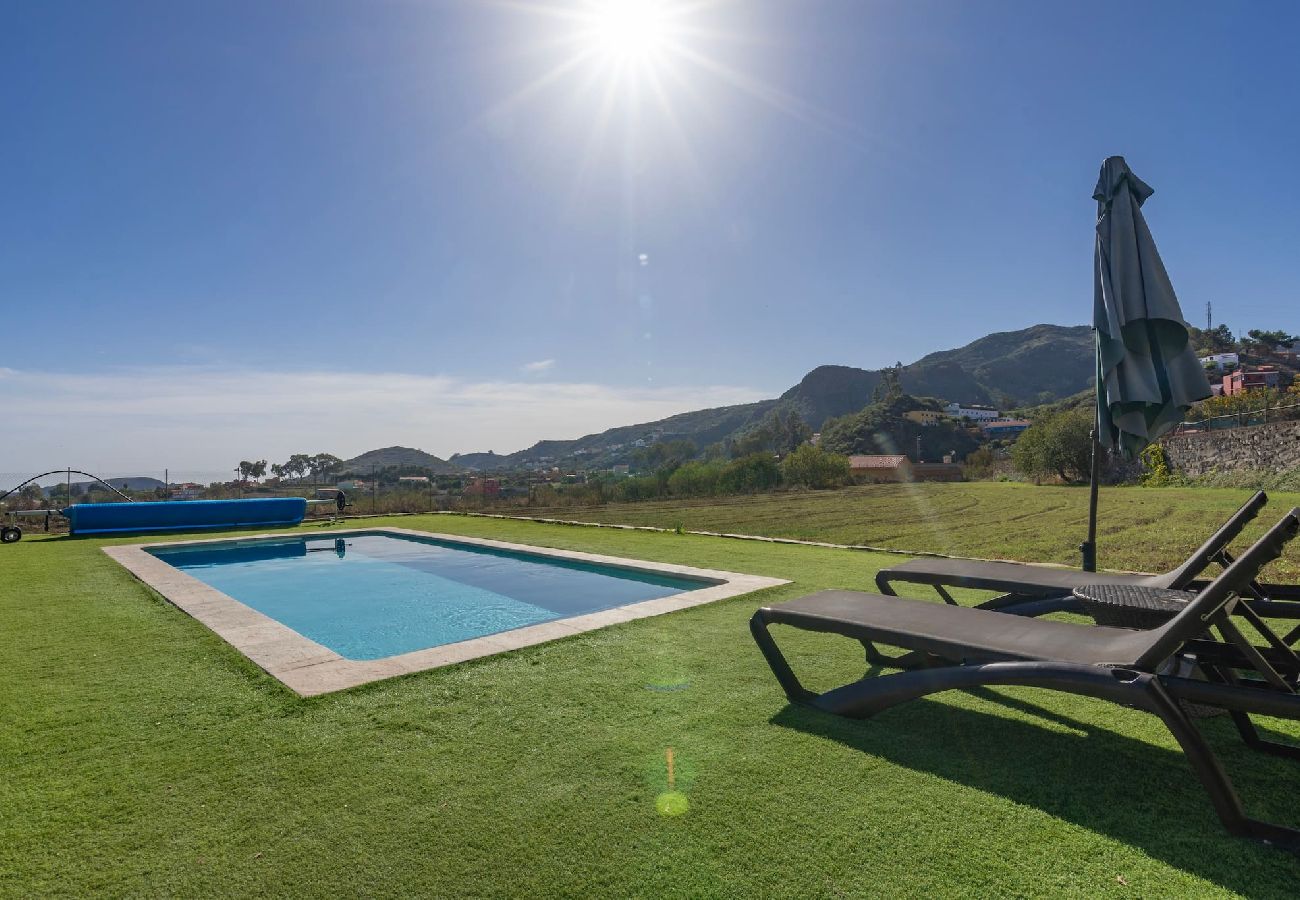 Casa rurale a Vega de San Mateo - GC0143 Casale per vacanze con piscina privata a San Mateo