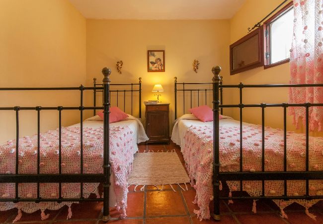 Casa rurale a Moya - GC0004 Mysig grottstuga e jacuzzi privata a Fontanales Casa rurale a Moya - GC0004 Mysig grottstuga e jacuzzi privata a Fontanales
