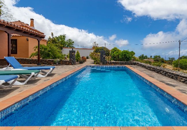 Casa rurale a Puntagorda - LP1181 Casa per vacanze con piscina privata a Puntagorda Casa rurale a Puntagorda - LP1181 Casa per vacanze con piscina privata a Puntagorda
