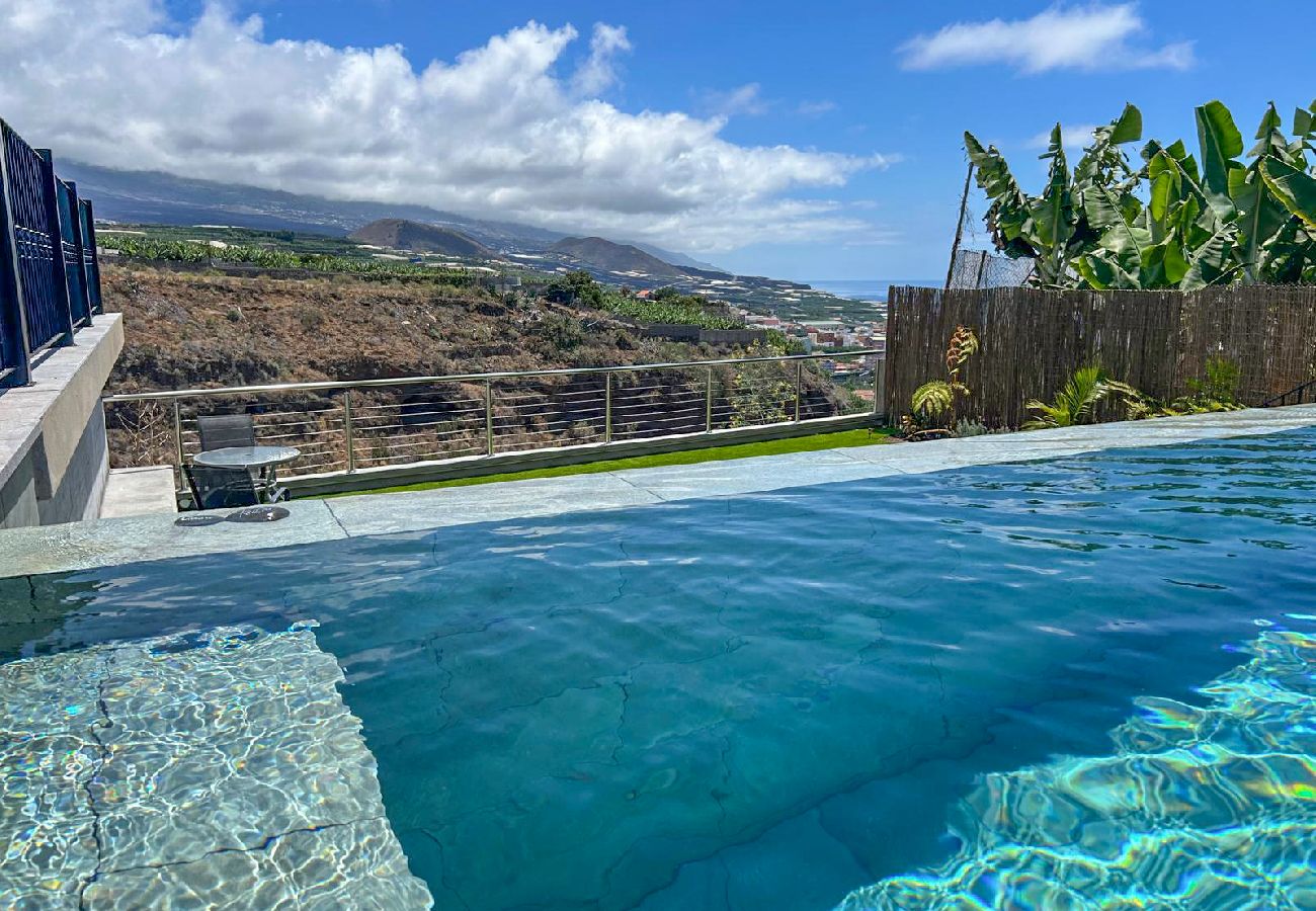 Casa rurale a Tazacorte - LP1103 Casa per vacanze con piscina privata a Tazacorte