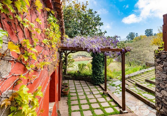 Casa rurale a Moya - GC0016 Casa vacanze con piscina privata a Fontanales Casa rurale a Moya - GC0016 Casa vacanze con piscina privata a Fontanales