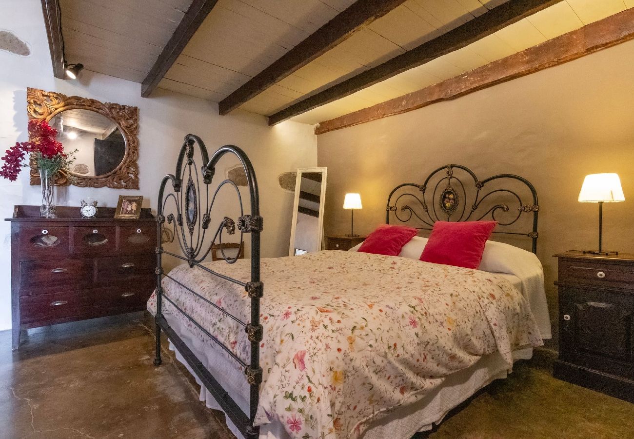 Cottage in Moya - GC0001 Vakantiehuis met gedeeld zwembad in Fontanales
