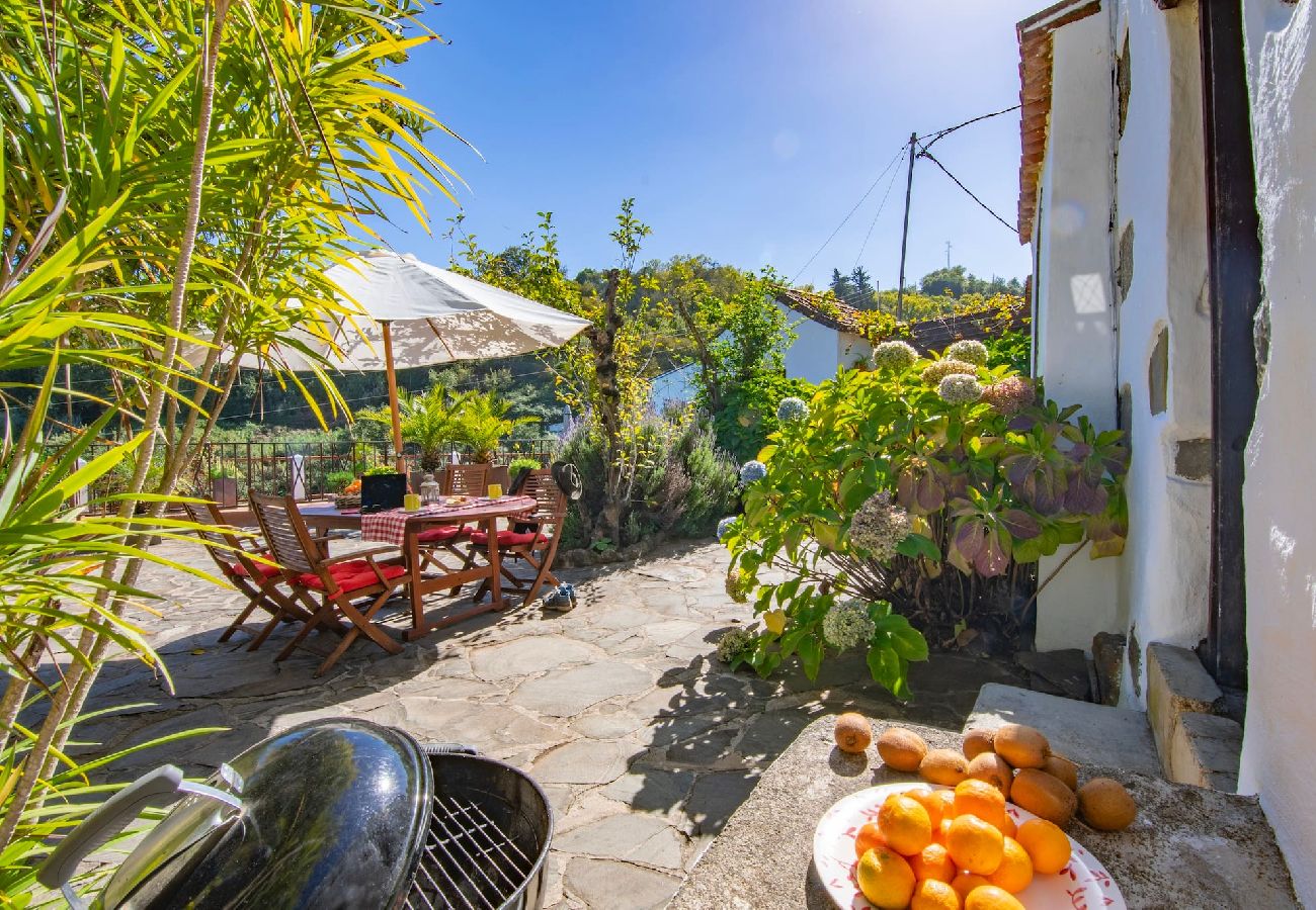 Cottage in Moya - GC0001 Vakantiehuis met gedeeld zwembad in Fontanales