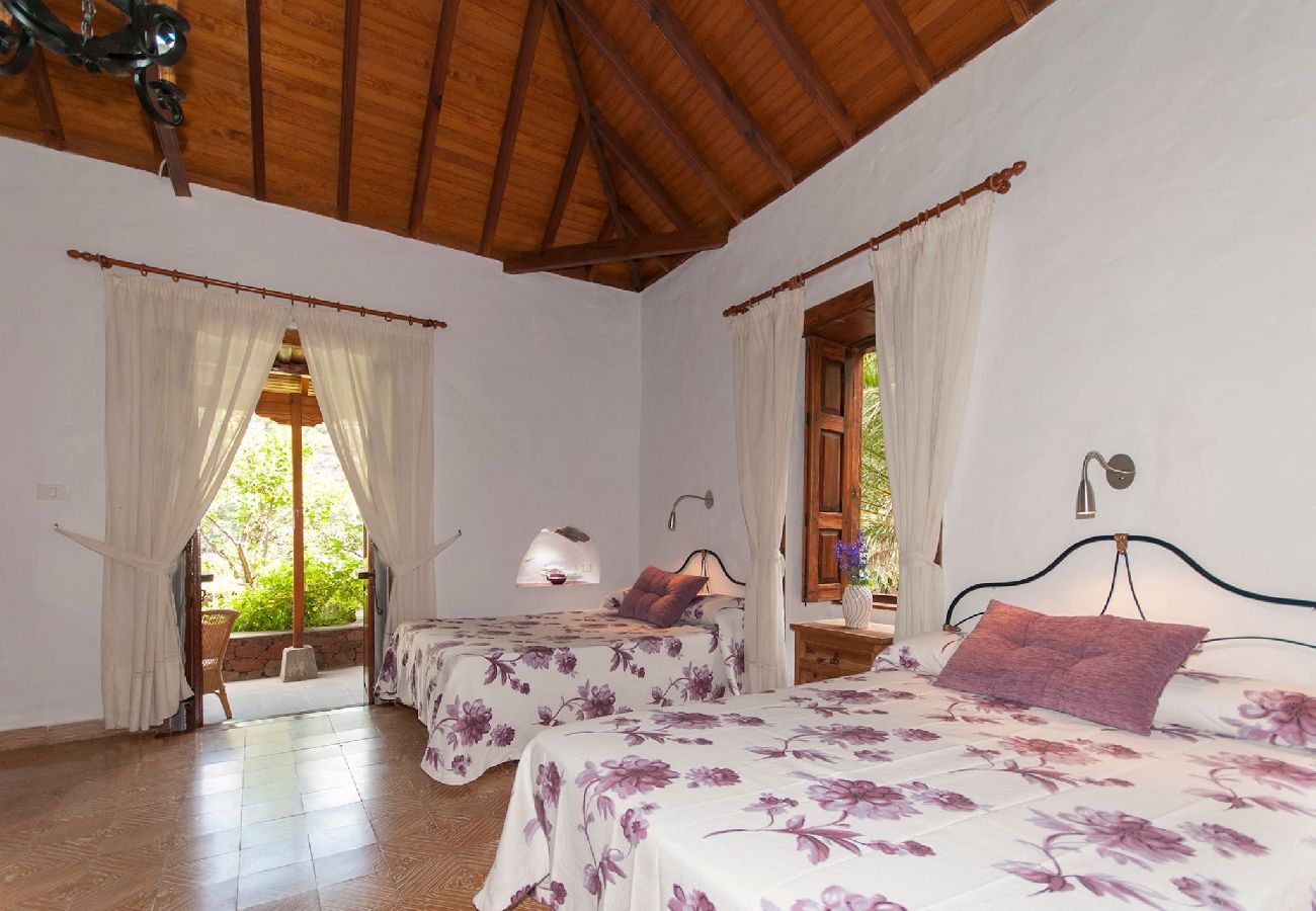 Cottage in San Bartolomé de Tirajana - GC0261 Vakantiehuis met prive zwembad in San Bartolome