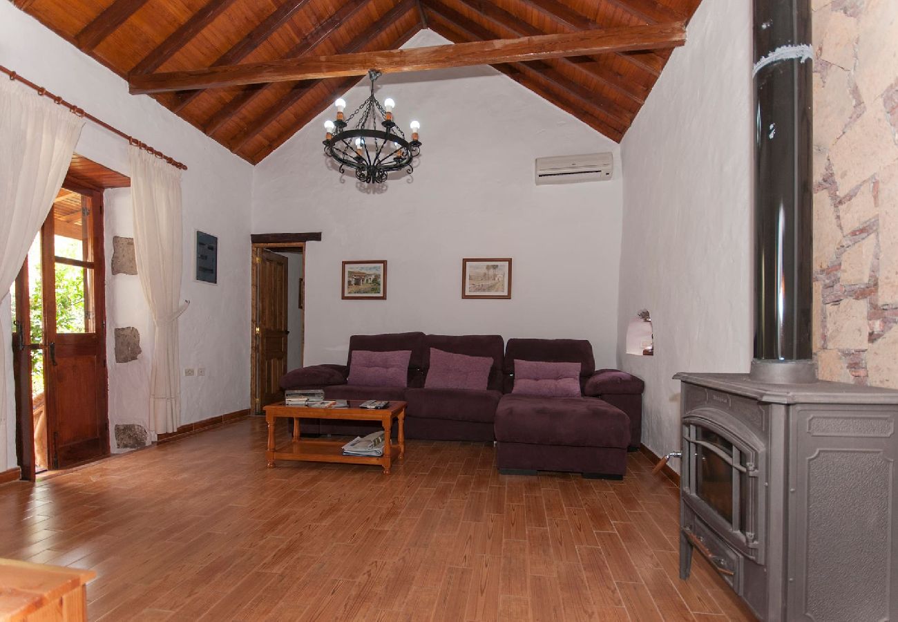 Cottage in San Bartolomé de Tirajana - GC0261 Vakantiehuis met prive zwembad in San Bartolome