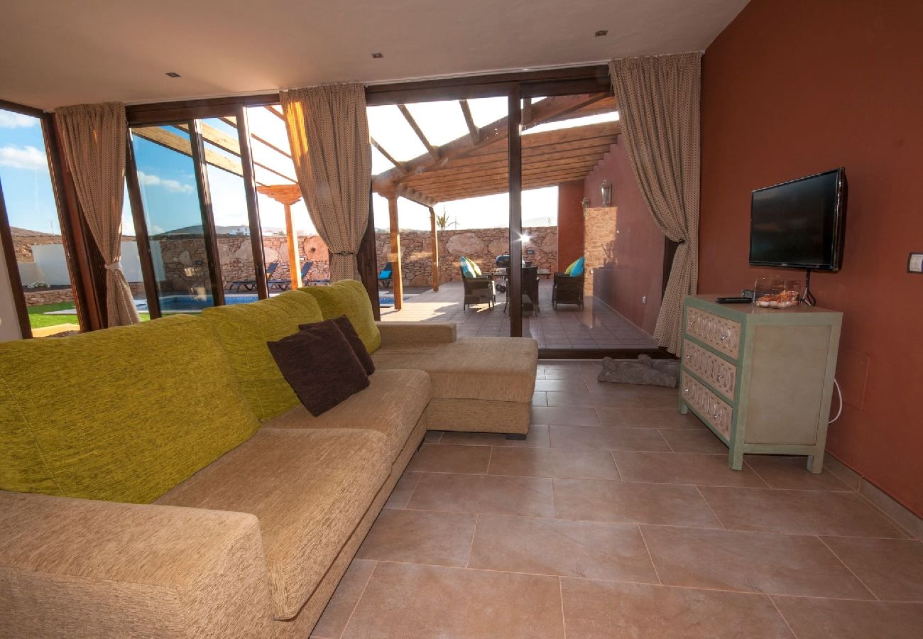 Cottage in Tuineje - FV4300 Vakantiehuis met prive zwembad in Tuineje