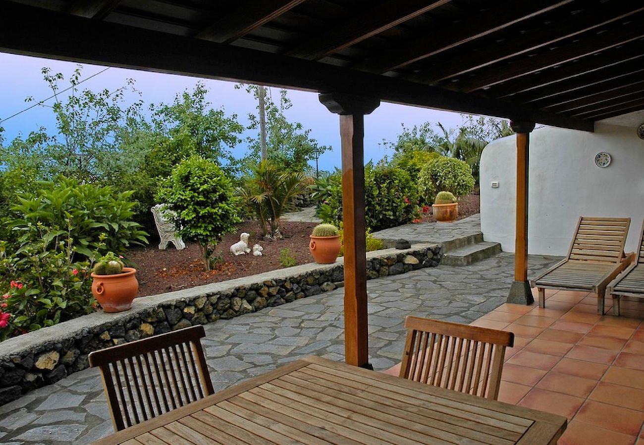 Cottage in Breña Alta - LP1020 Vakantiehuis in Breña Alta