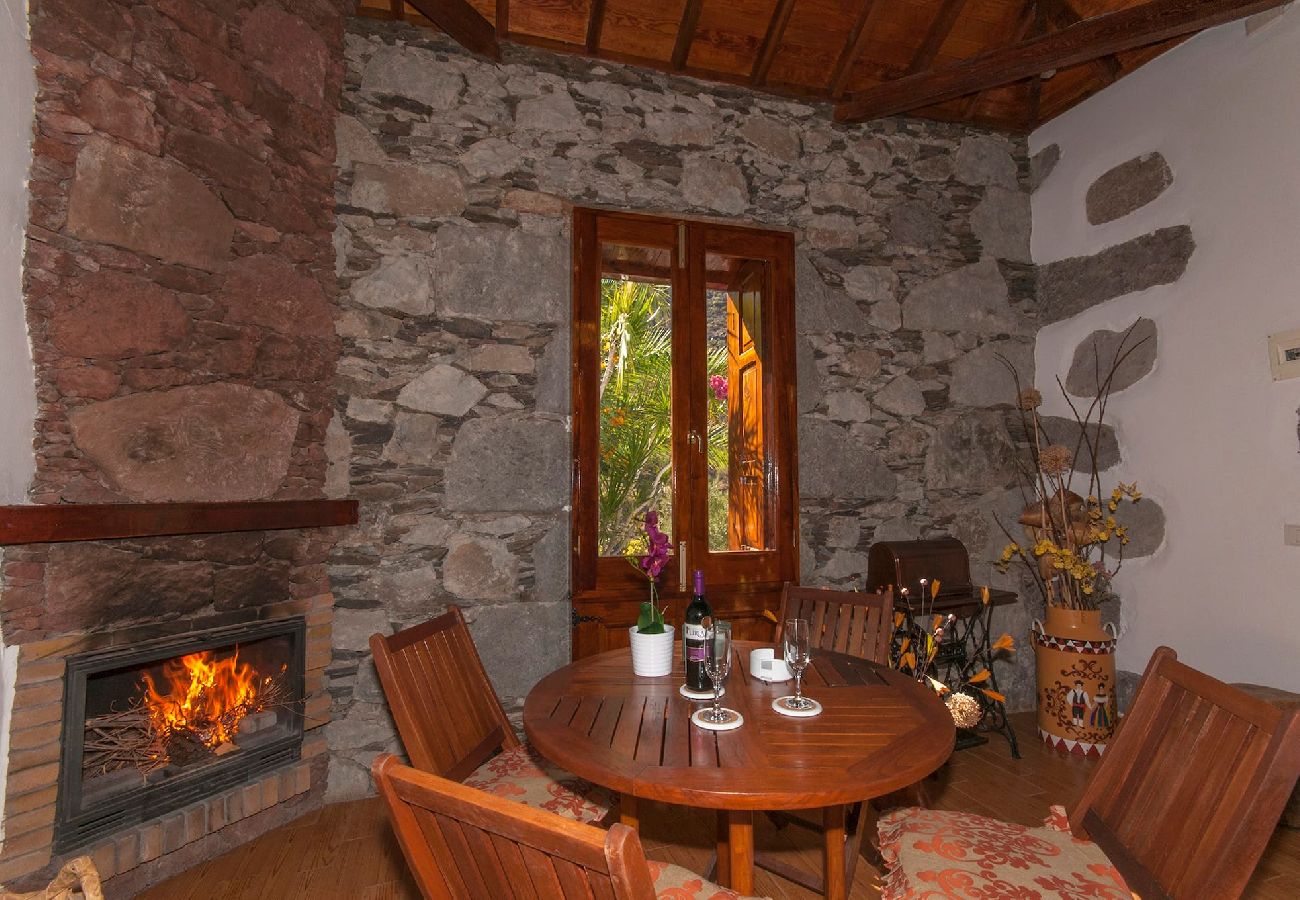Cottage in San Bartolomé de Tirajana - GC0260 Vakantiehuis met prive zwembad in San Bartolome
