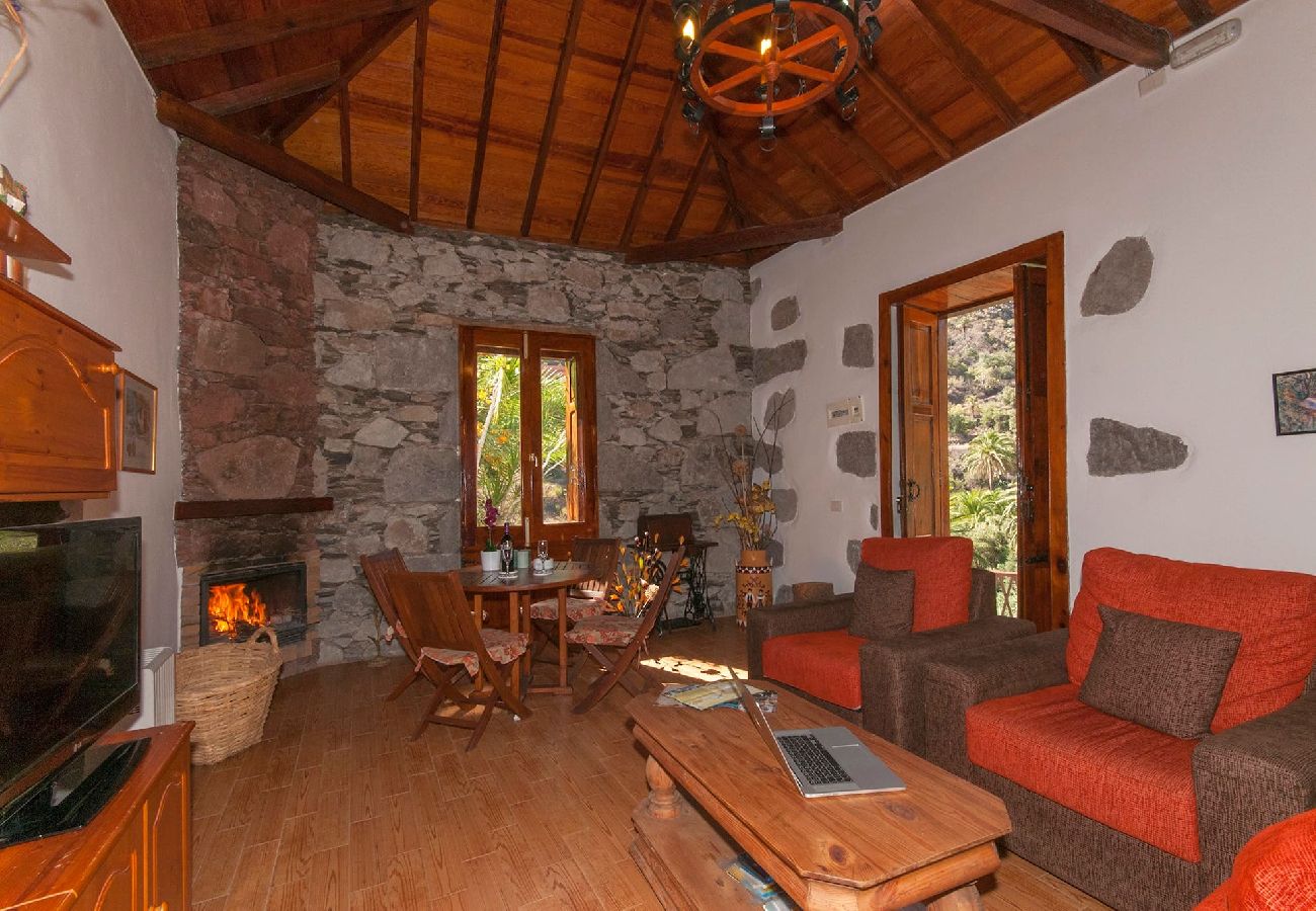 Cottage in San Bartolomé de Tirajana - GC0260 Vakantiehuis met prive zwembad in San Bartolome