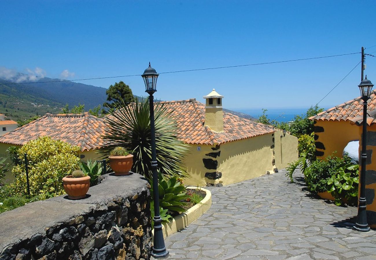 Cottage in Breña Alta - LP1022 Vakantiehuis in Breña Alta