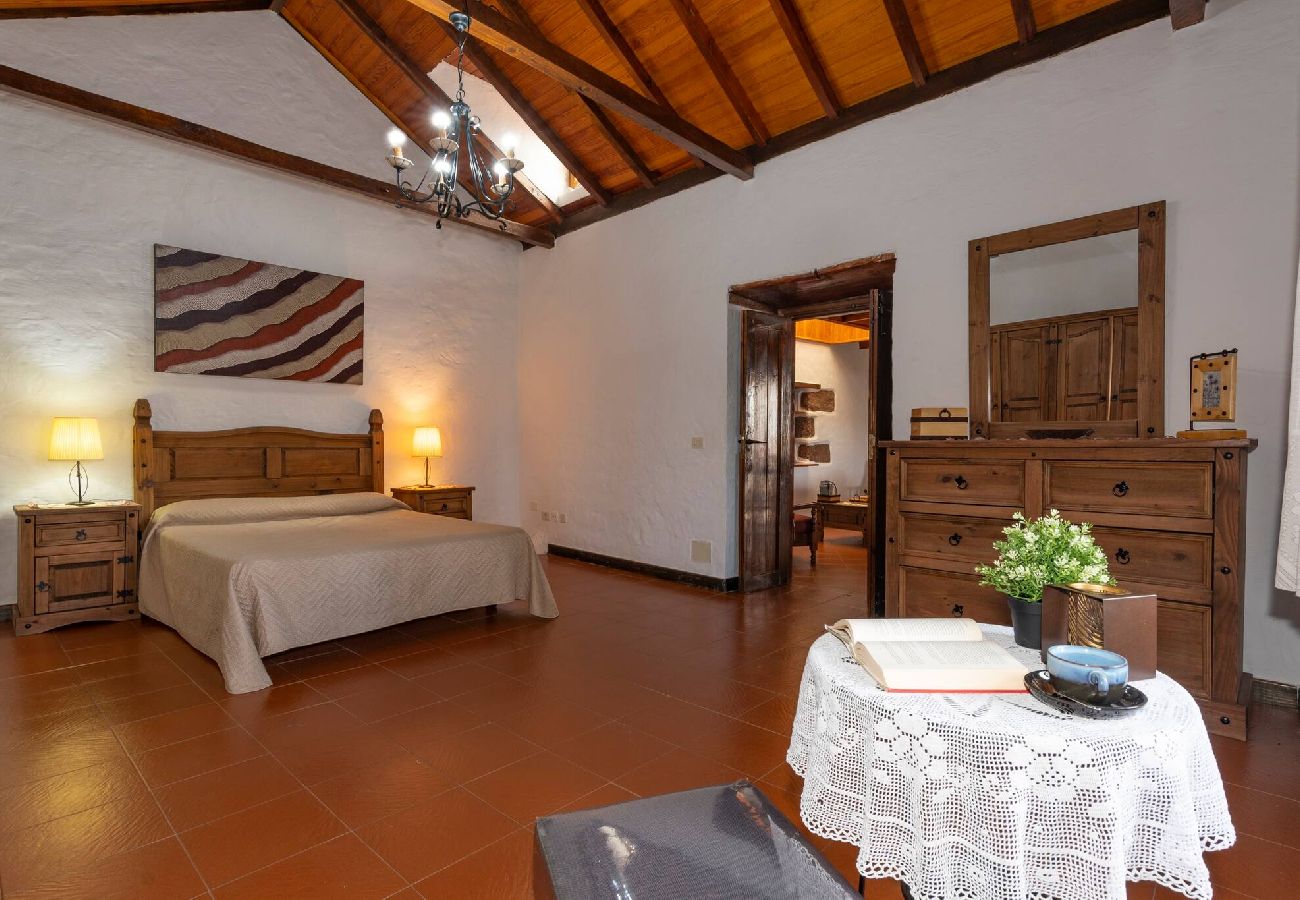 Huis in Santa Lucía de Tirajana - GC0242 Vakantiehuis met privé zwembad in Santa Lucía