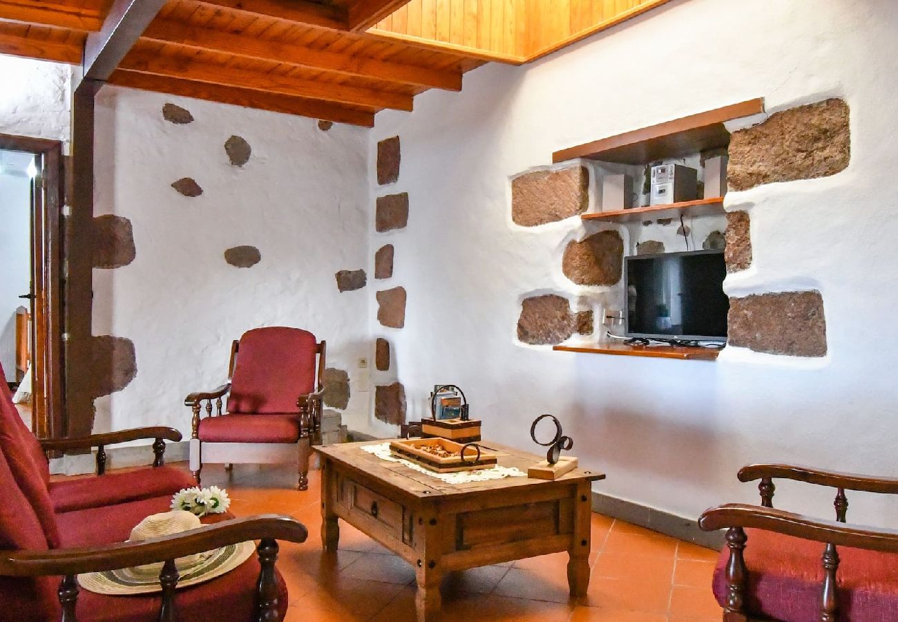 Huis in Santa Lucía de Tirajana - GC0242 Vakantiehuis met privé zwembad in Santa Lucía