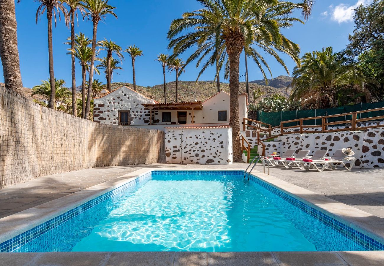 Huis in Santa Lucía de Tirajana - GC0242 Vakantiehuis met privé zwembad in Santa Lucía