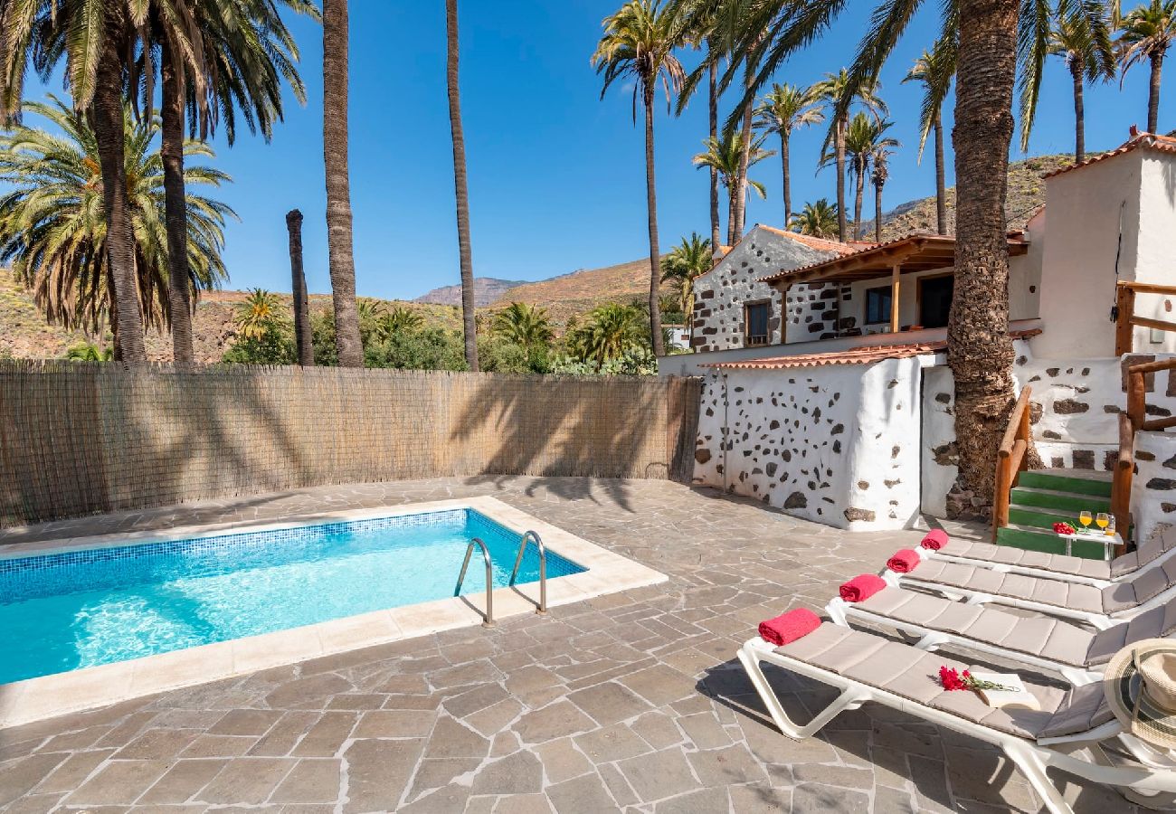 Huis in Santa Lucía de Tirajana - GC0242 Vakantiehuis met privé zwembad in Santa Lucía
