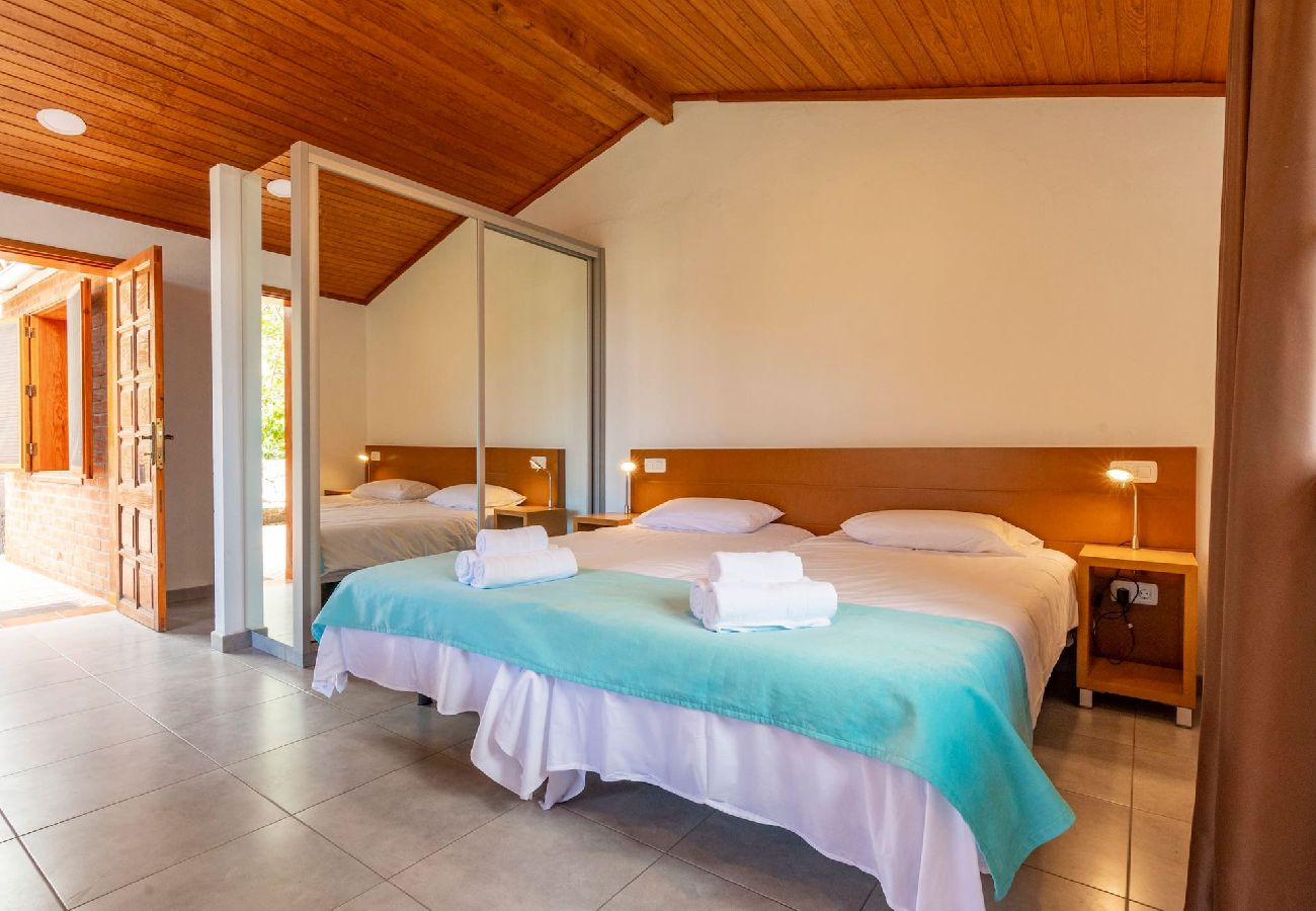 Huis in Mogán - GC0283 Vakantiehuis met gedeeld zwembad in Mogán