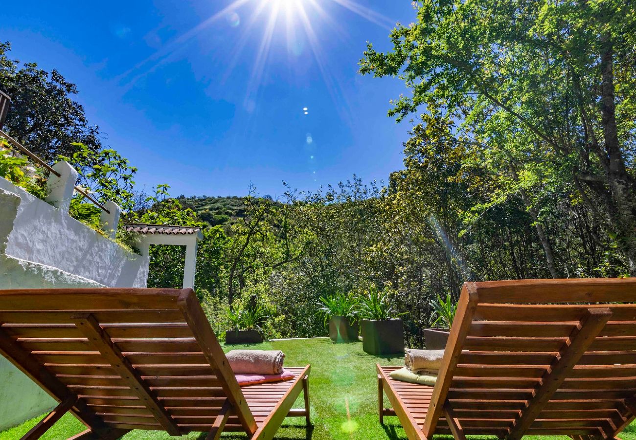 Cottage in Moya - GC0004 Gezellig grothuisje en privéjacuzzi in Fontanales