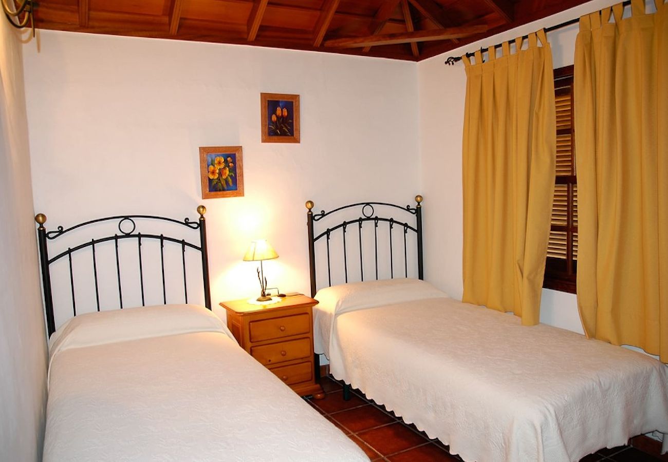 Cottage in Breña Alta - LP1021 Vakantiehuis in Breña Alta