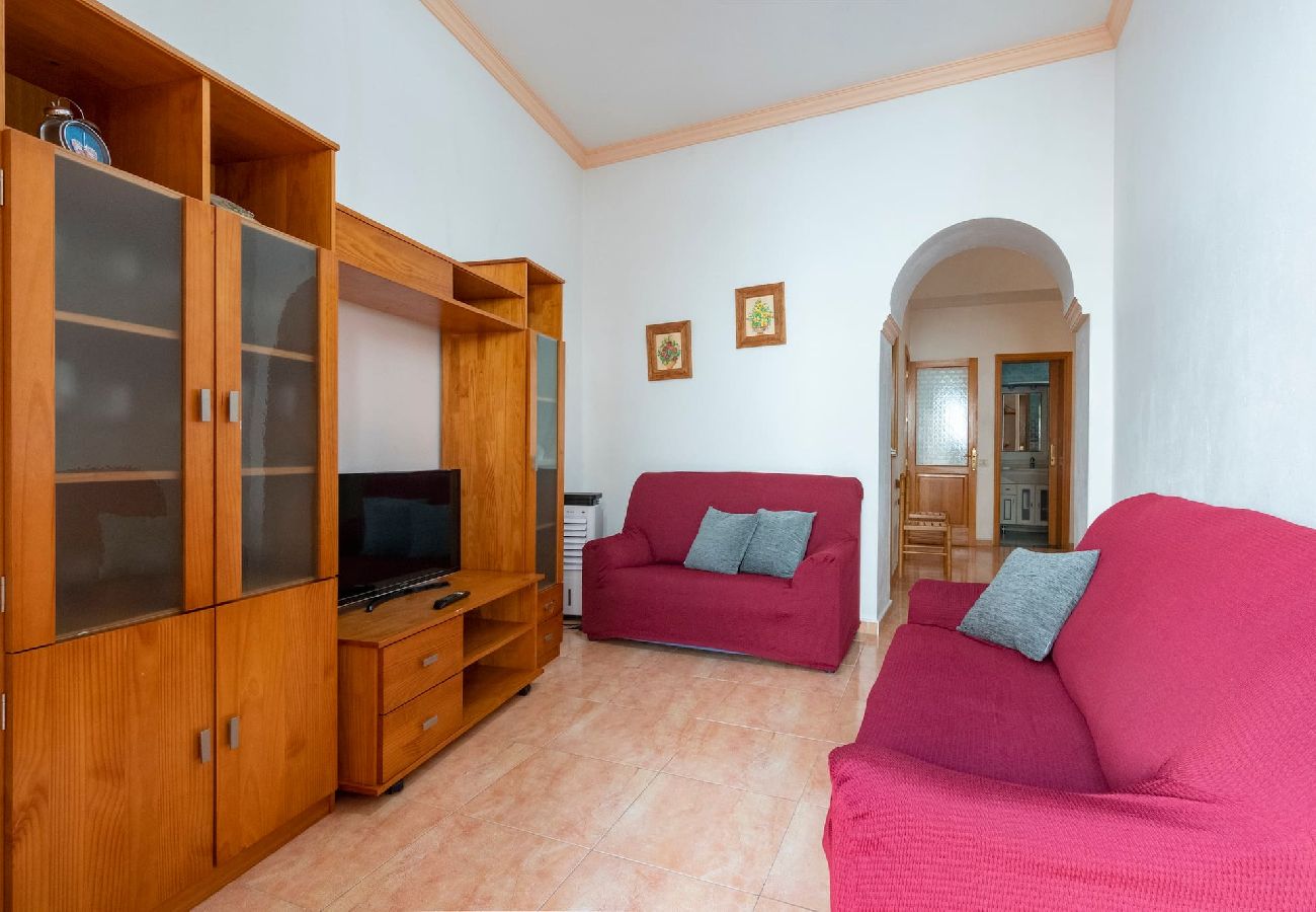 Huis in Santa Lucía de Tirajana - GC0250 Vakantiehuis in de stad Santa Lucia