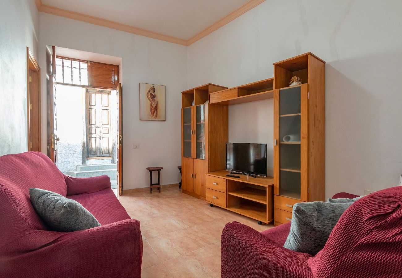 Huis in Santa Lucía de Tirajana - GC0250 Vakantiehuis in de stad Santa Lucia